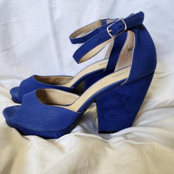 Kimchi Blue Vintage Style Peeptoe Heels - Picture 3 of 6
